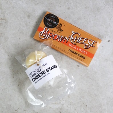 CHEESE STAND
お酒に合うチーズ2種セット